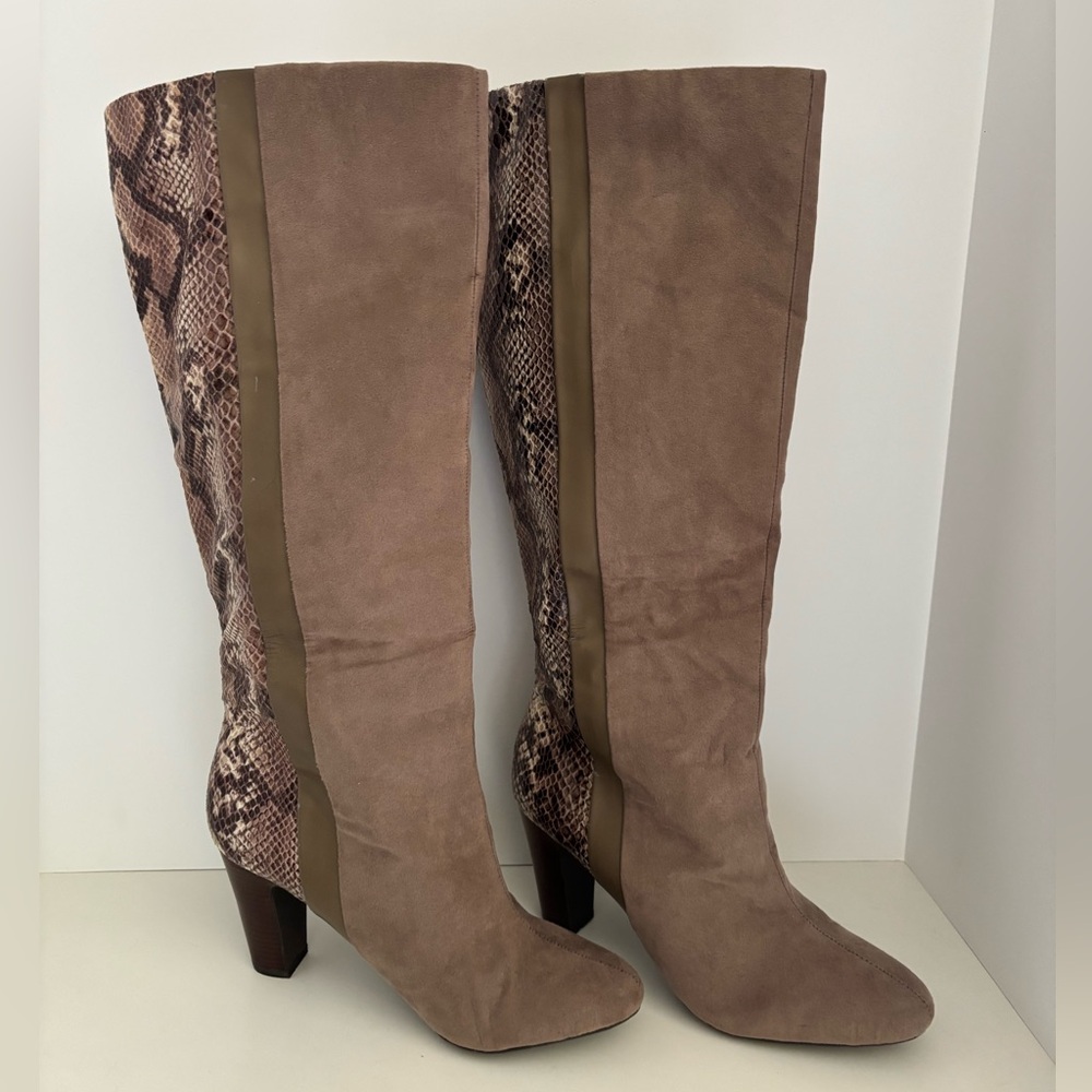 Cosmopolitan Brown Suede & Snakeskin Heeled Boots Size 9M - Picture 3 of 10